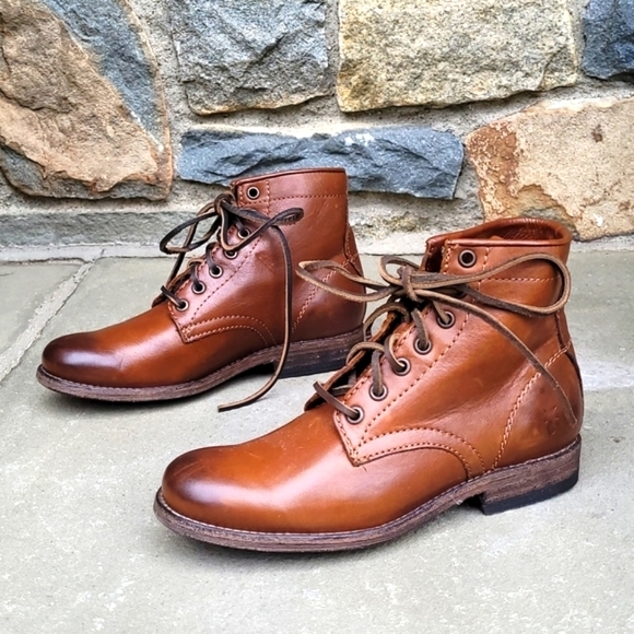 Frye Shoes - Frye  Tyler lace up ankle boots